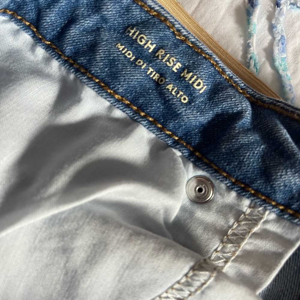 Universal Thread Button Up Cuffed Mid Rise Jean S… - image 5